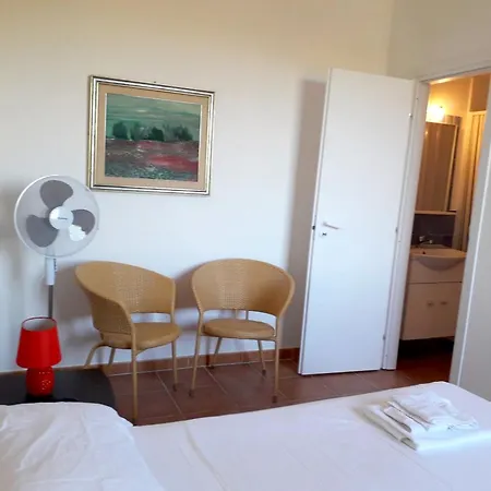 Сasa de vacaciones Welcoming House With Mountain View In